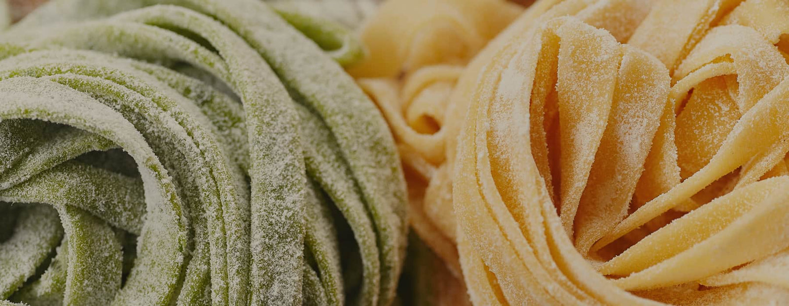 Bellata Gold handmade classic and spinach tagliatelle pasta